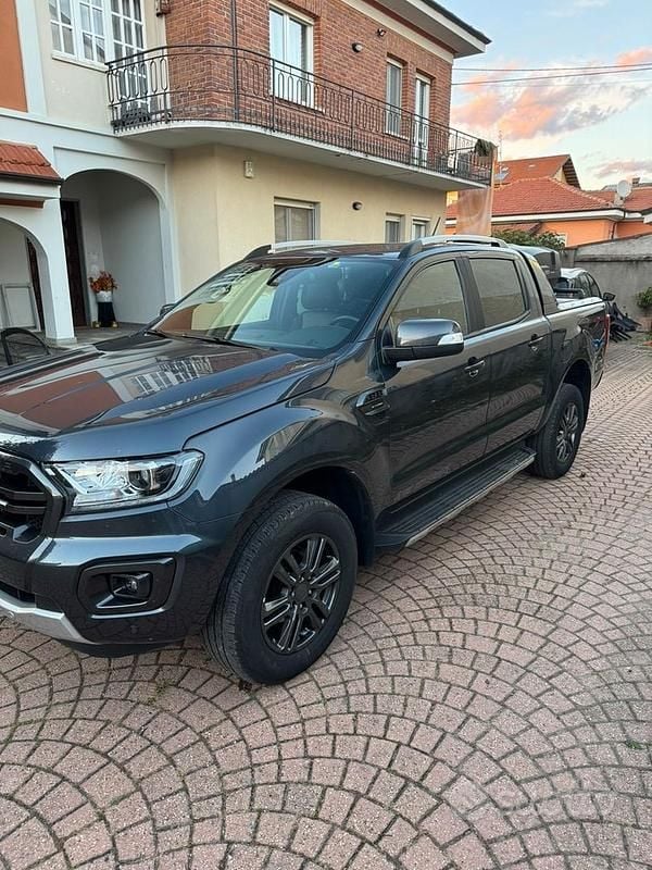 Usata Ford Ranger Wildtrack 213 CV (156 kW) 2023 Grigio Pick-up