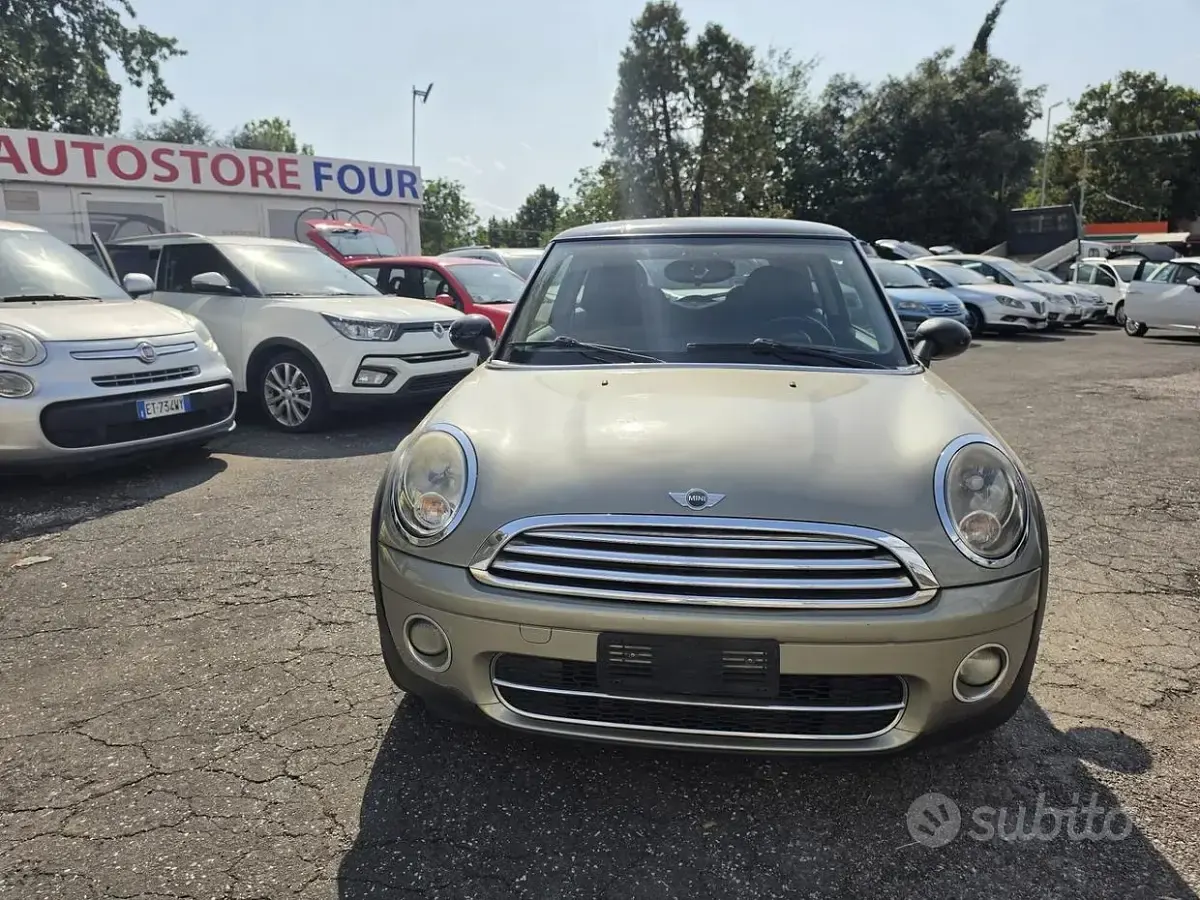 Usata Mini ONE 75 CV (55 kW) 2009 Marrone Utilitaria
