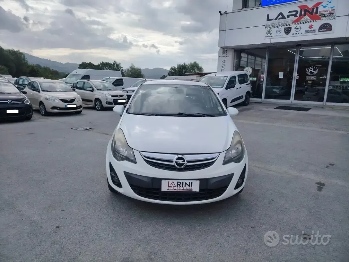 Usata Opel Corsa 86 CV (63 kW) 2014 Bianco Utilitaria