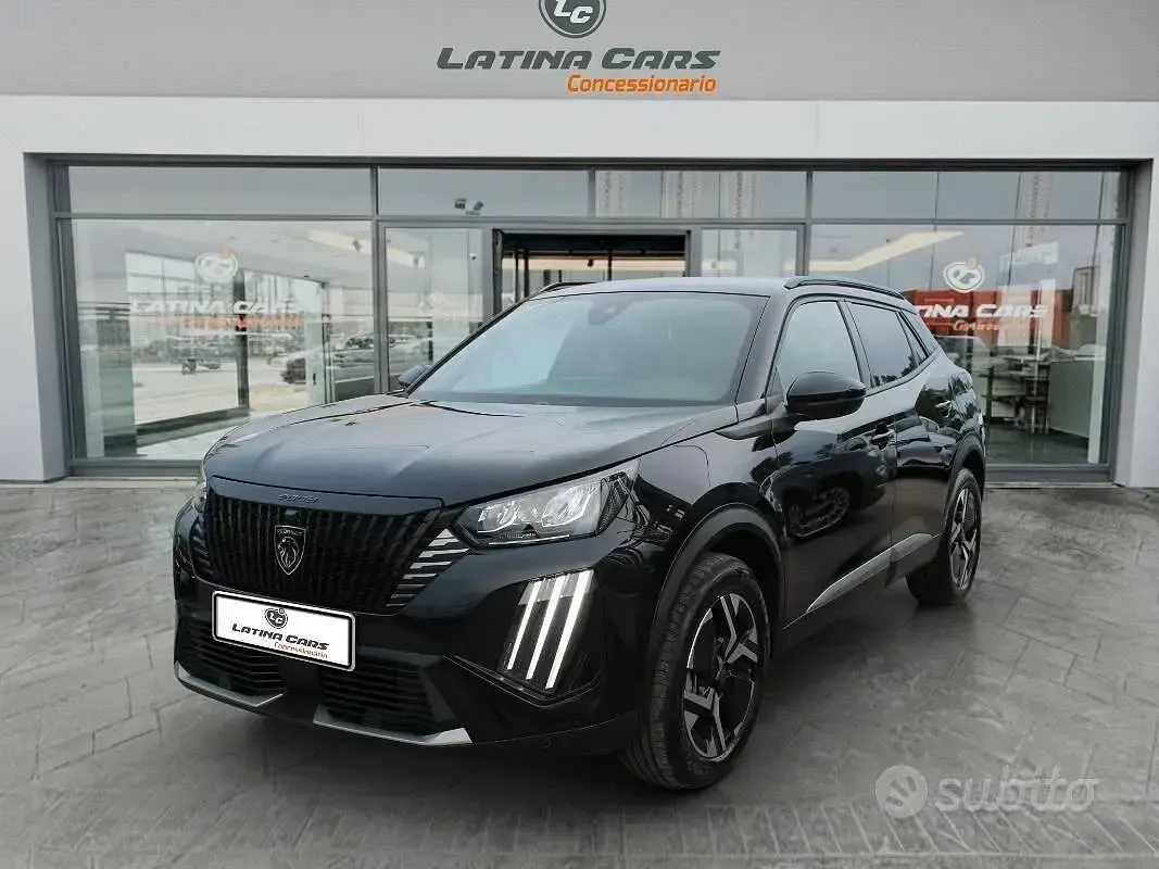 Usata Peugeot 2008 Allure 136 CV (100 kW) 2025 Nero SUV