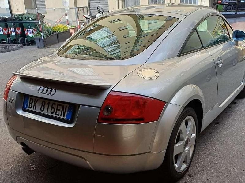 Usata Audi TT 179 CV (131 kW) 2002 Argento Coupé
