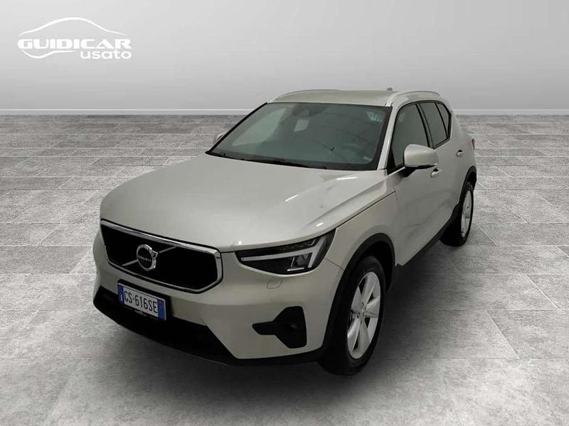 Marrone Usata 2024 Volvo XC40 Core SUV | 30.500 € (Ottimo prezzo) - Immagine 1/4