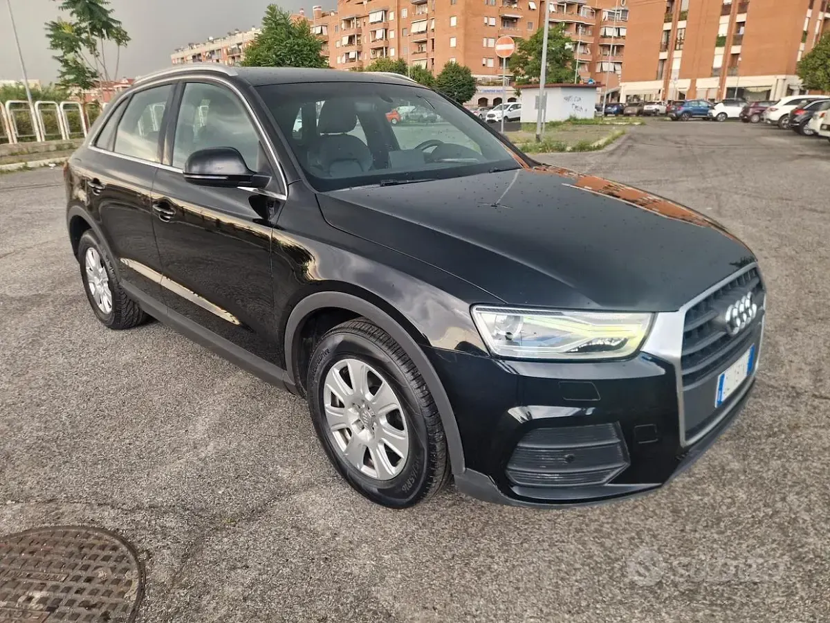 Usata Audi Q3 Ambiente 150 CV (110 kW) 2017 Nero SUV