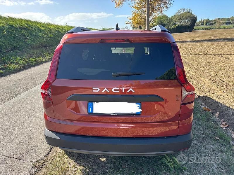 Usata Dacia Jogger Extreme 110 CV (80 kW) 2023 Monovolume