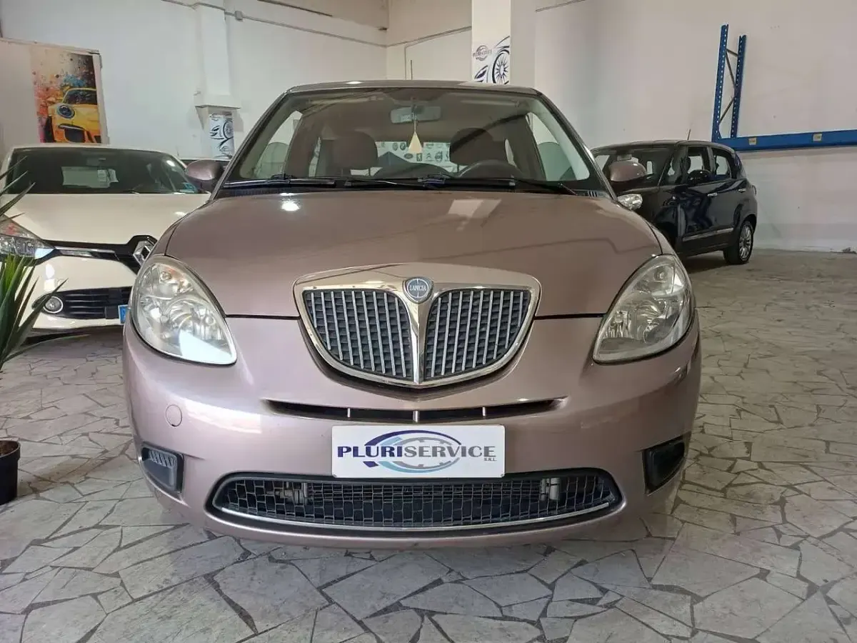 Usata Lancia Ypsilon Platinum 77 CV (56 kW) 2009 Beige Utilitaria