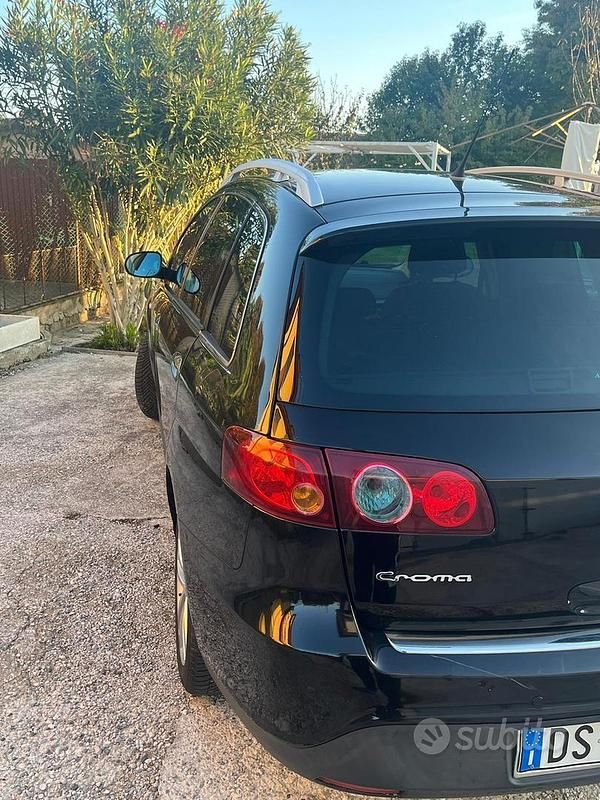 Usata Fiat Croma 120 CV (88 kW) 2008 Nero Station wagon