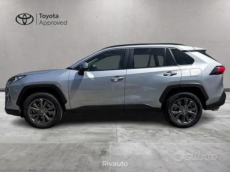 Usata Toyota RAV4 Hybrid 218 CV (160 kW) 2022 Grigio SUV
