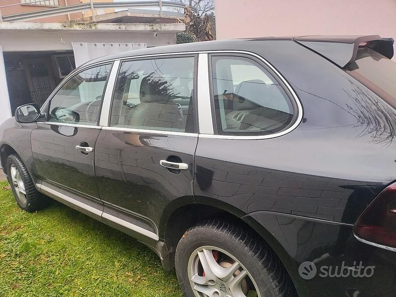 Usata Porsche Cayenne 290 CV (213 kW) 2008 Nero SUV