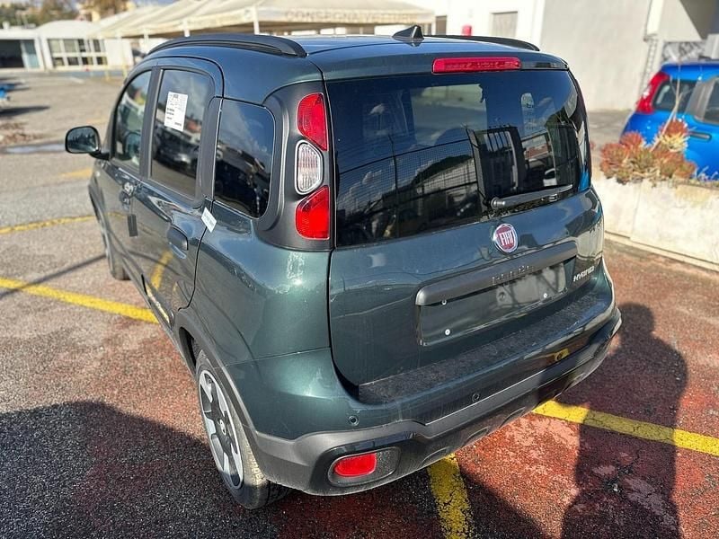Usata Fiat Panda Cross Cross 70 CV (51 kW) 2025 Verde Utilitaria