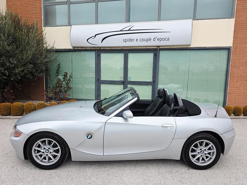 Usata BMW Z4 Efficient Dynamics 192 CV (141 kW) 2004 Argento Cabrio