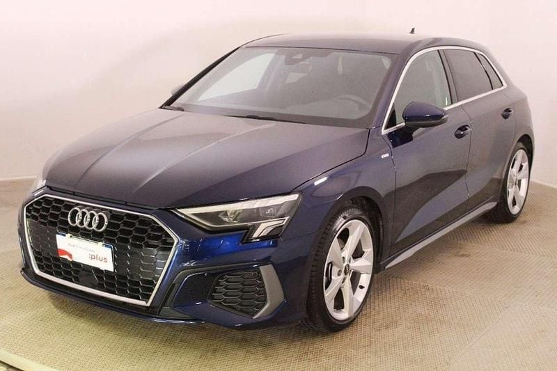 Blu navarra metallizzato Usata 2024 Audi A3 S-Line Tre volumi | 33.900 € (Buon prezzo) - Immagine 1/4