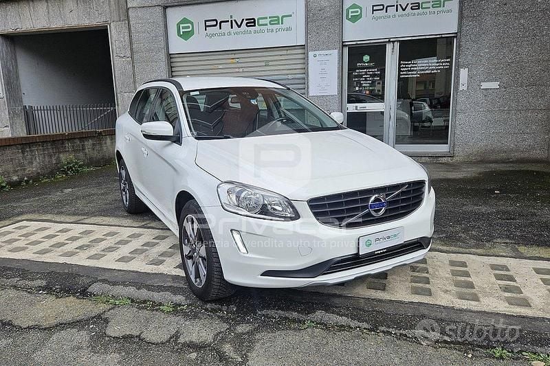 Usata Volvo XC60 Momentum 150 CV (110 kW) 2016 Bianco SUV