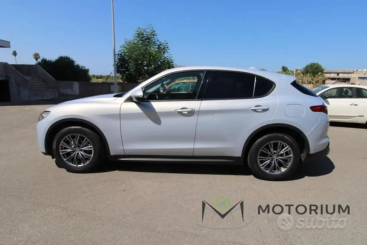 Usata Alfa Romeo Stelvio Executive 190 CV (139 kW) 2021 Grigio SUV