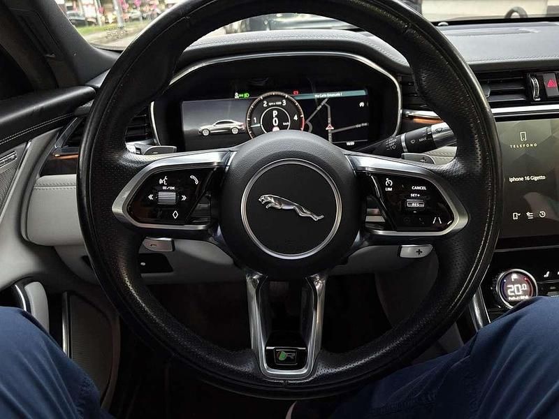 Usata Jaguar XF R-Dynamic 204 CV (150 kW) 2021 Blu/azzurro Berlina