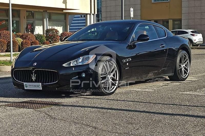 Usata Maserati Granturismo 405 CV (297 kW) 2008 Nero Coupé