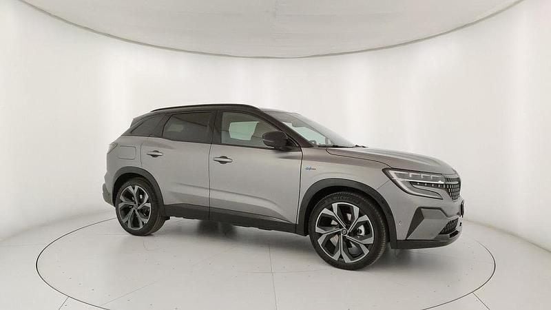 Usata Renault Austral Iconic Esprit Alpine 200 CV (147 kW) 2025 Grigio SUV