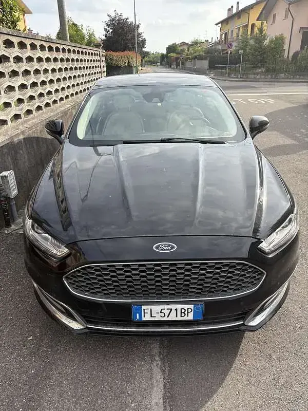 Usata Ford Mondeo Titanium 140 CV (102 kW) 2018 Berlina