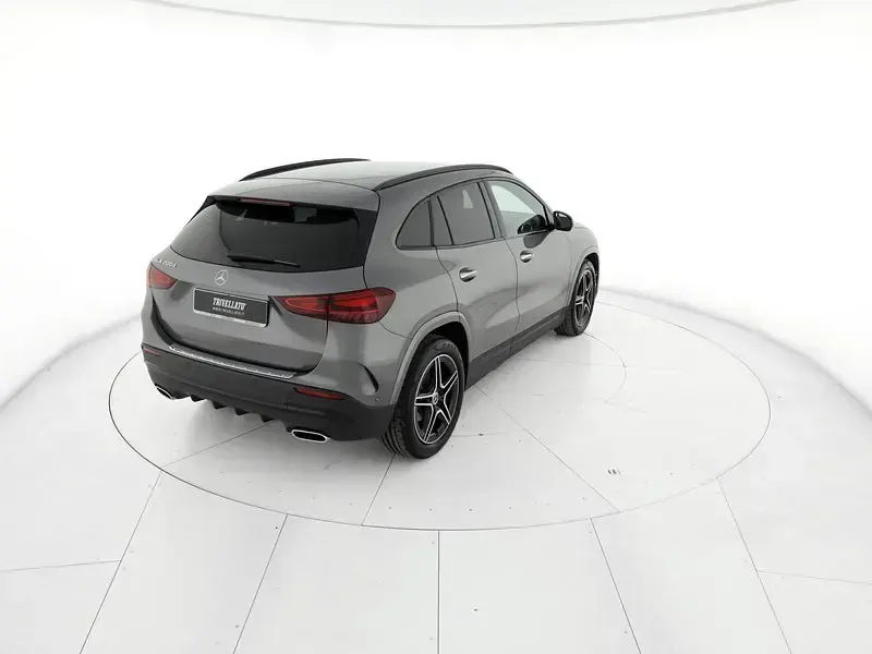 Usata Mercedes GLA200 Advanced Plus 150 CV (110 kW) 2023 Grigio SUV