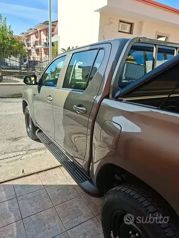 Begagnad Toyota HiLux 204 HK (150 kW) 2025 Pickup