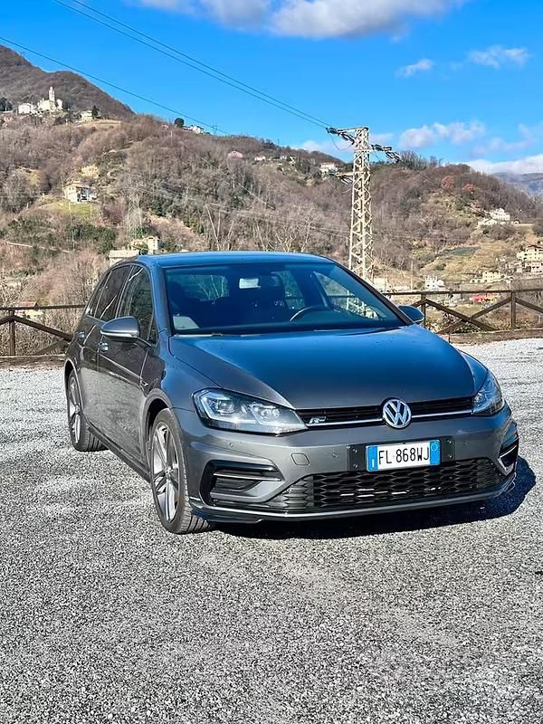 Usata VW Golf VII R-line 2017 Berlina