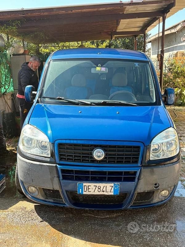 Usata Fiat Doblò 85 CV (62 kW) 2006 Blu Monovolume