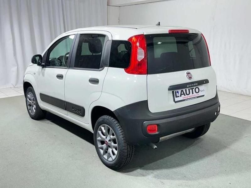Usado Fiat Panda 4x4 S 80 CV (58 kW) 2017 Blanco Utilitario