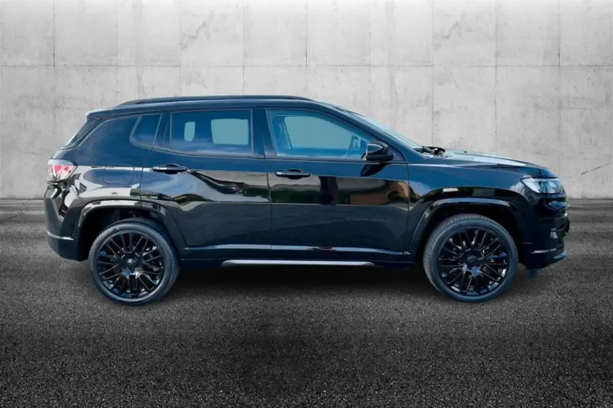Usata Jeep Compass Altitude 131 CV (96 kW) 2024 Nero SUV