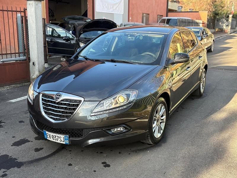 Marrone Usata 2014 Lancia Delta Gold Due volumi | 5290 € (Buon prezzo) - Immagine 1/4