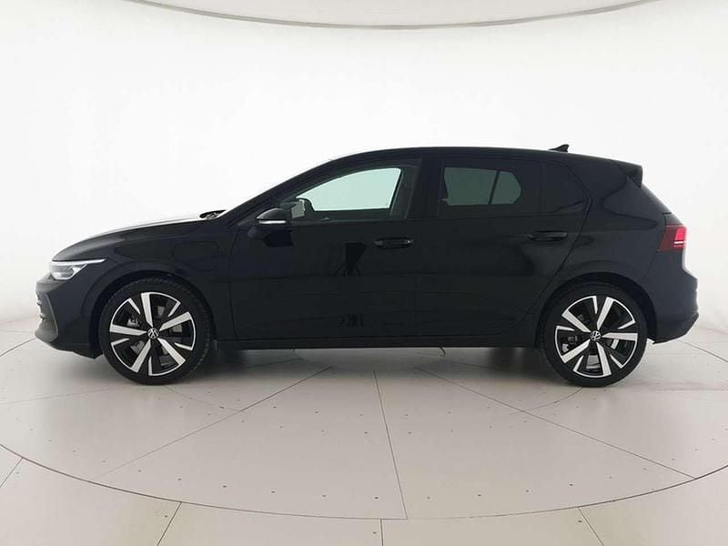 Nuova VW Golf VIII Edition 204 CV (150 kW) 2025 Grenadill black metallizzato Berlina
