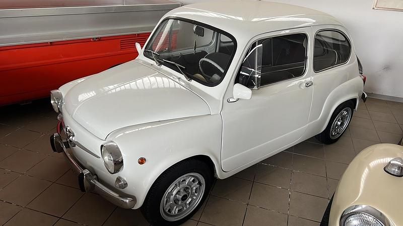 Usata Fiat 750 33 CV (24 kW) 1968 Bianco Coupé