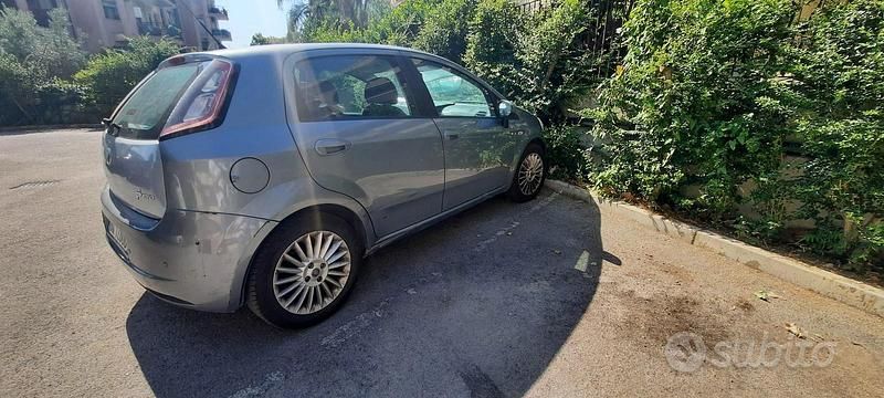 Usata Fiat Punto 95 CV (69 kW) 2007 Grigio Utilitaria