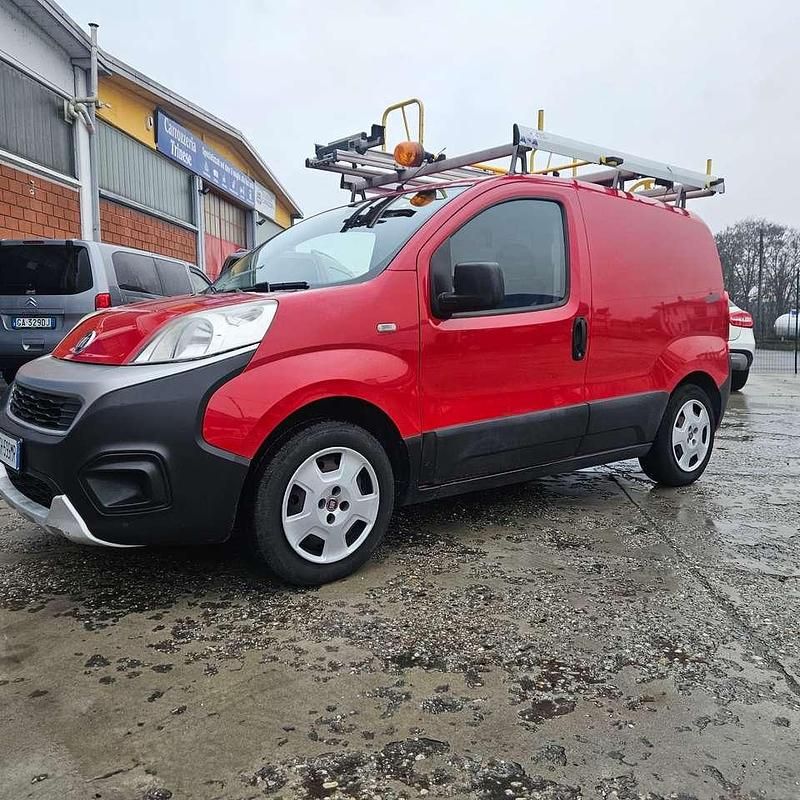 Usata Fiat Fiorino 95 CV (69 kW) 2017 Rosso Monovolume
