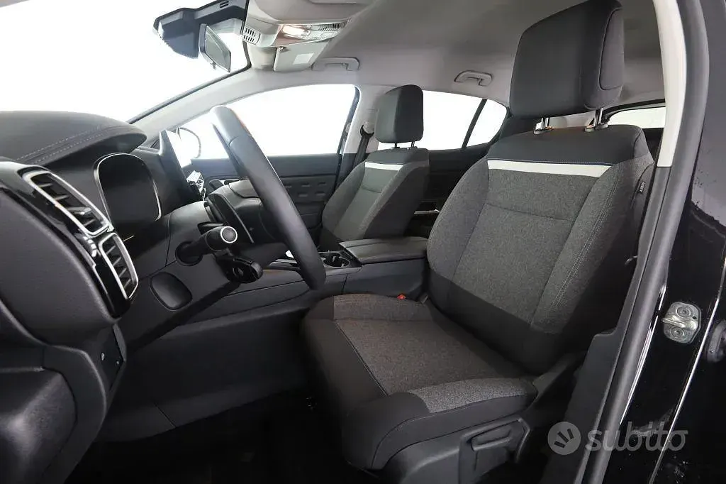 Usata Citroën C5 Aircross 136 CV (100 kW) 2025 Pearl black SUV