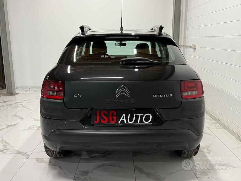 Usata Citroën C4 PureTech 82 CV (60 kW) 2016 Nero Berlina