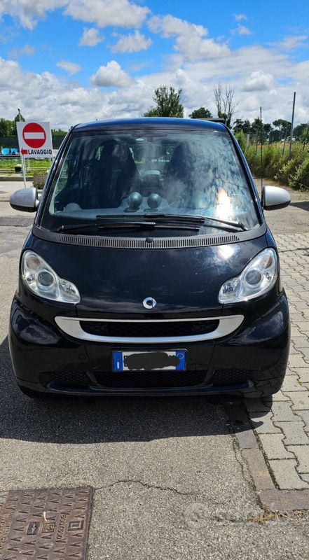 Usata 2012 Smart ForTwo Coupé Passion Due volumi | 5400 € (Buon prezzo) - Immagine 1/4