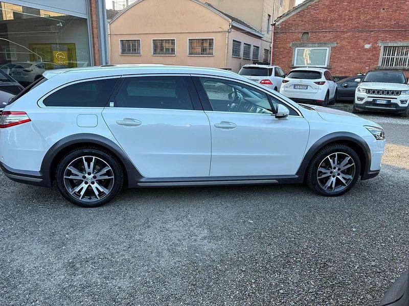 Begagnad Peugeot 508 SW 163 HK (119 kW) 2016 Vit Kombi
