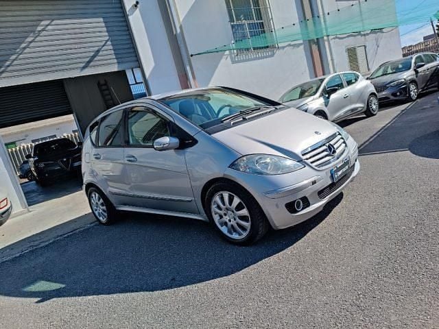 Usata Mercedes A200 Elegance 140 CV (102 kW) 2004 Argento Coupé