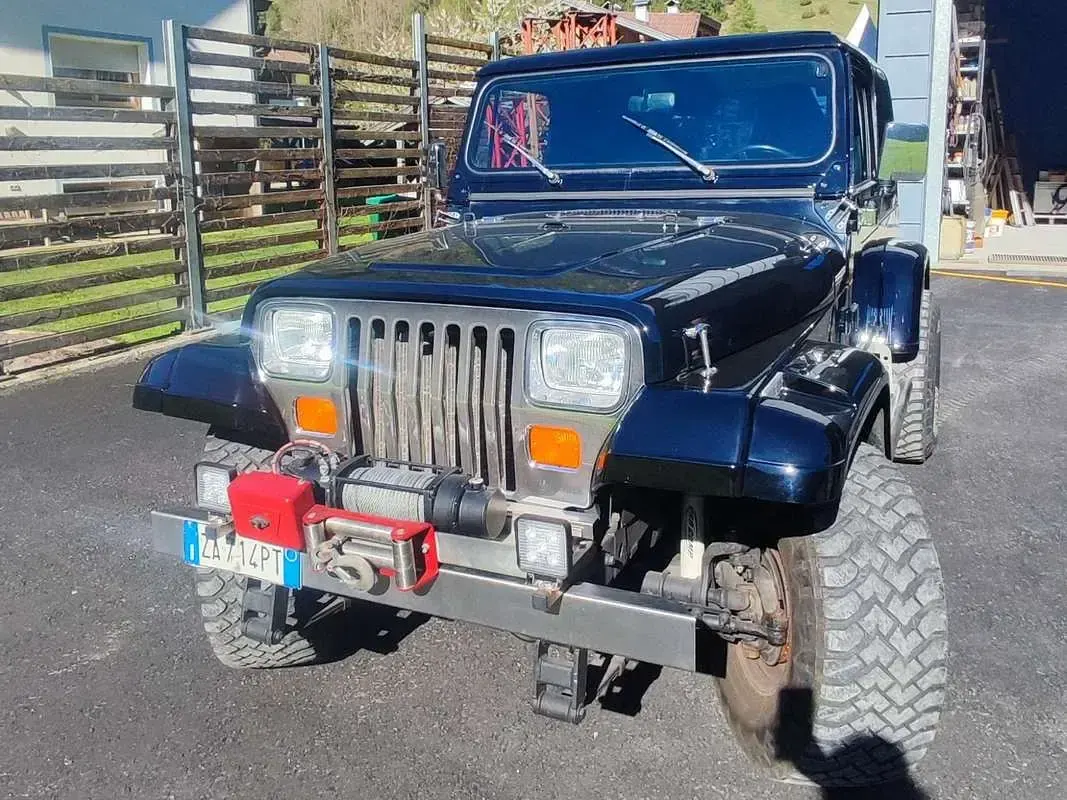 Usata Jeep Wrangler 177 CV (130 kW) 2003 Nero SUV