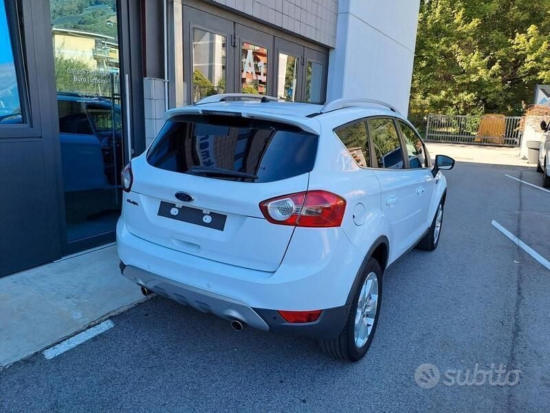Usata Ford Kuga Titanium 163 CV (119 kW) 2011 Bianco SUV