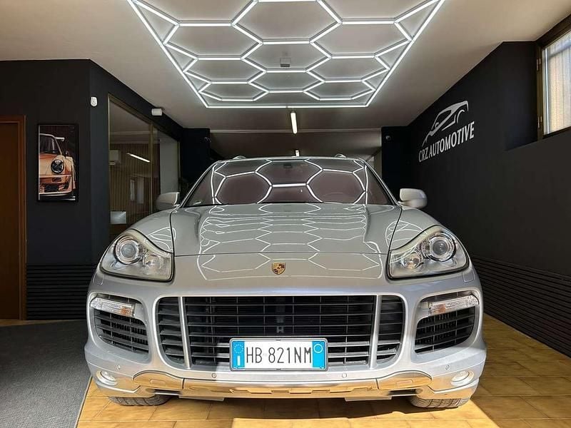 Usata Porsche Cayenne 500 CV (367 kW) 2010 Argento SUV