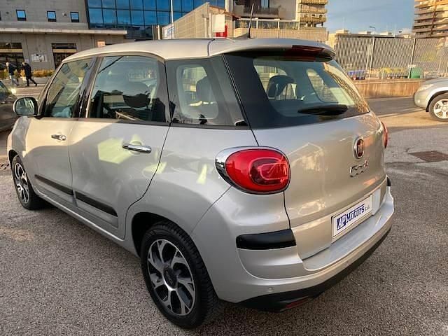 Usata Fiat 500L Cross 95 CV (69 kW) 2019 Grigio chiaro Monovolume