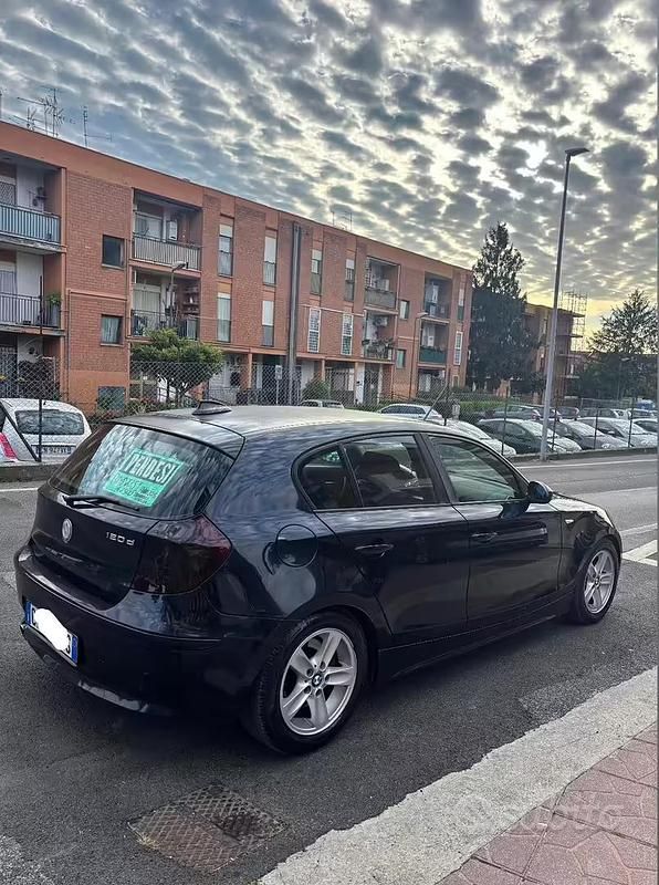 Usata BMW 120 163 CV (119 kW) 2005 Utilitaria