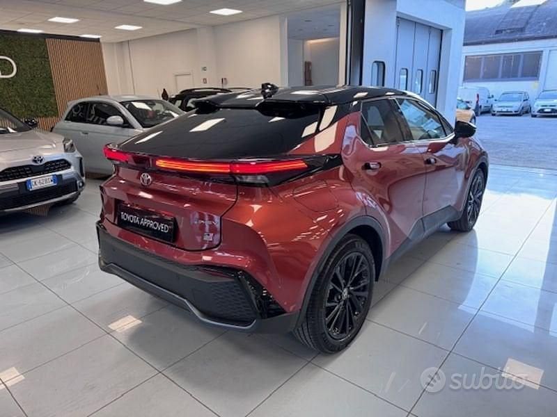 Usata Toyota C-HR Sport 223 CV (164 kW) 2025 Arancione SUV
