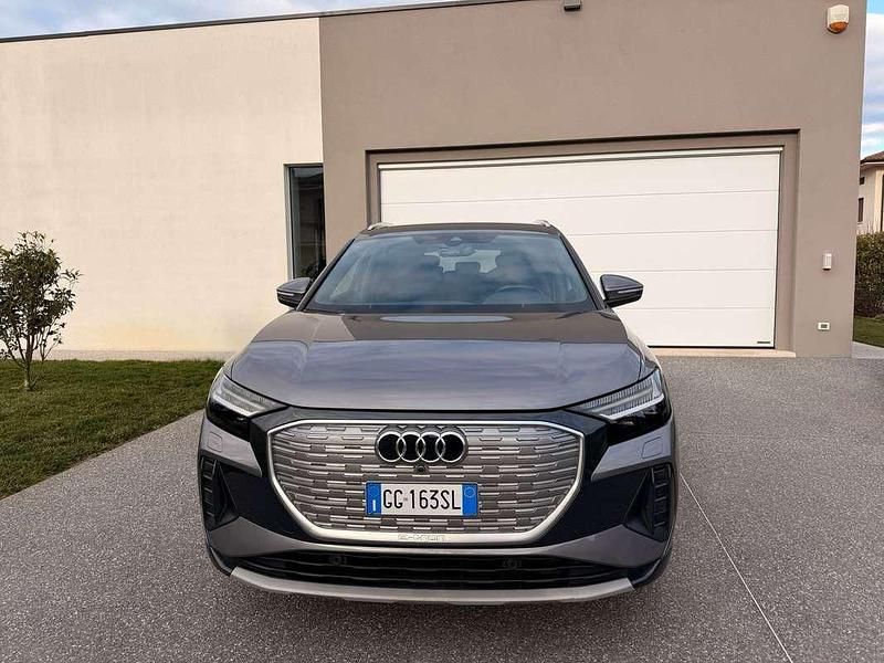 Usata Audi Q4 e-tron Advanced 69 kW (95 CV) 2022 Grigio SUV