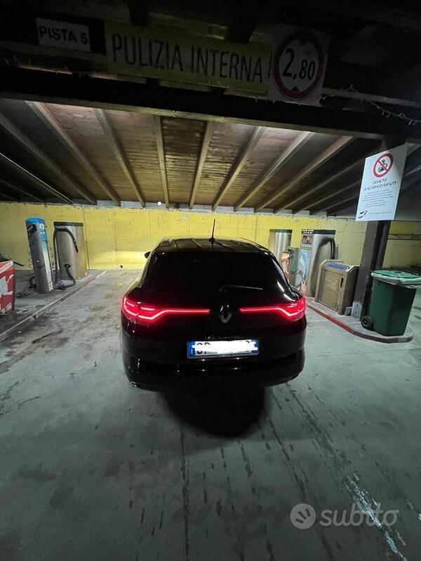 Nero Usata 2023 Renault Mégane GrandTour Station wagon | 21.500 € (Molto cara) - Immagine 1/4
