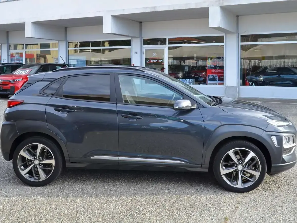 Usata Hyundai Kona 136 CV (100 kW) 2020 Grigio SUV