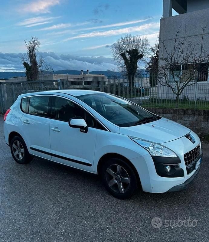 Usata Peugeot 3008 Active 112 CV (82 kW) 2012 Bianco Station wagon