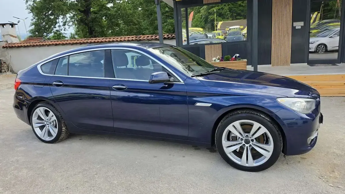 Usata BMW 530 245 CV (180 kW) 2010 Blu/azzurro Berlina