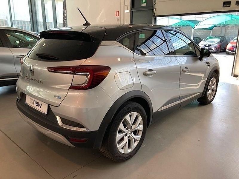 Usata Renault Captur Intens 145 CV (106 kW) 2022 Grigio SUV
