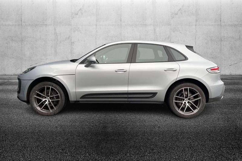 Usado Porsche Macan 265 CV (194 kW) 2024 Plateado SUV